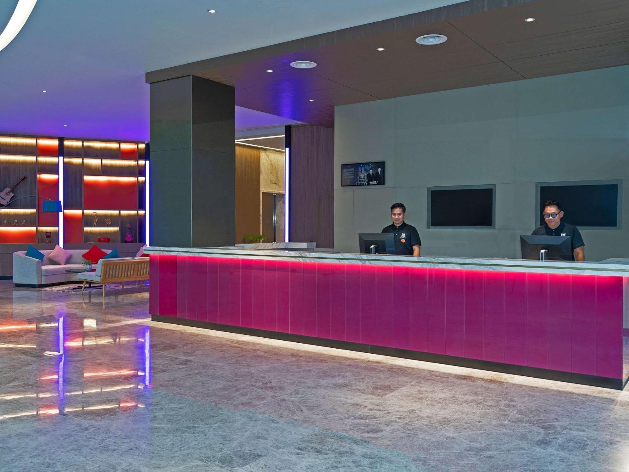 Отель Ibis Pjcc Петалинг-Джая Экстерьер фото